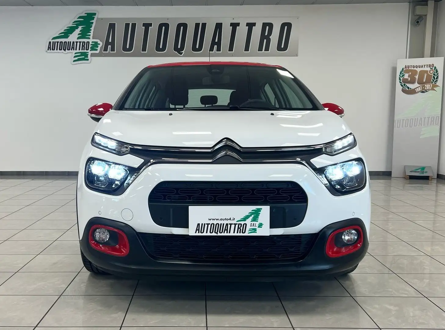Citroen C3 usata 1.2 puretech Shine Bianco - 1