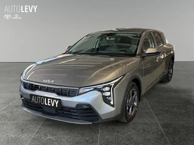 Kia K4 view 2