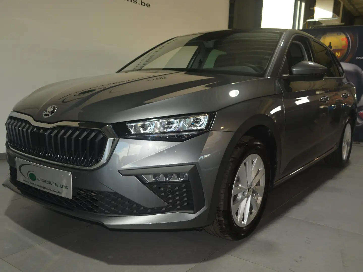 Skoda Scala Scala 1.0 TSI DSG / ADAPTVE CRUIS. / NAVI + CAMERA Grijs - 2