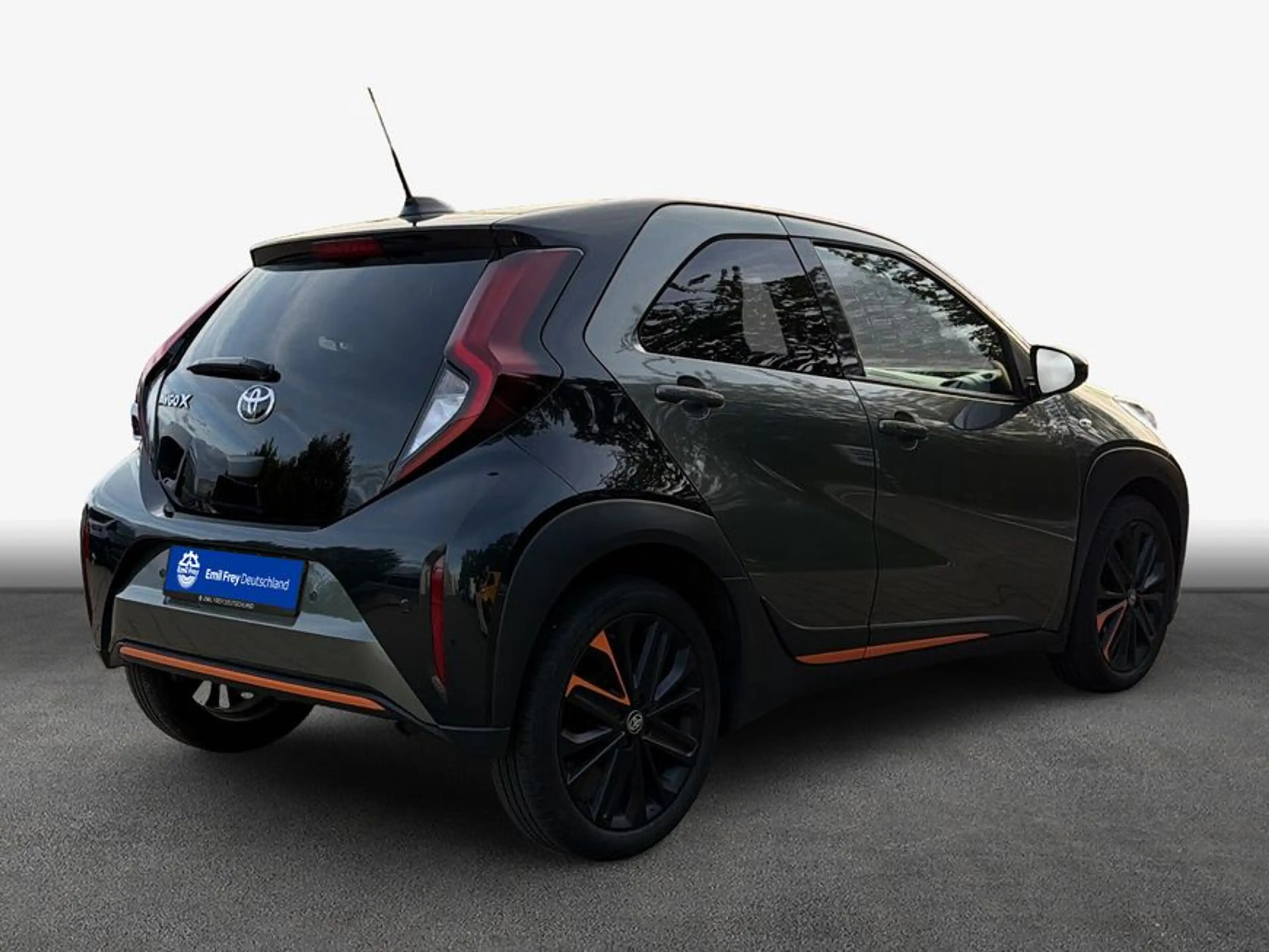 Toyota Aygo X X Limited — photo 2