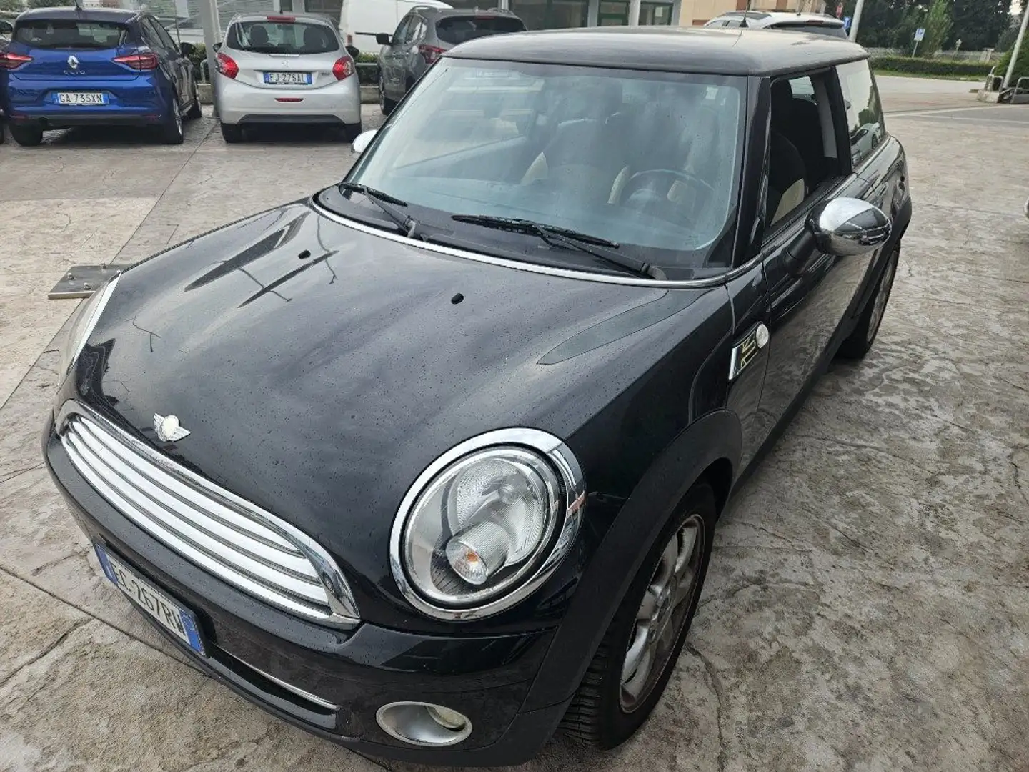 MINI One 1.6 16V One (72kW) Noir - 2