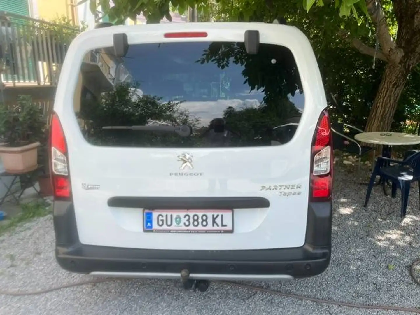 Peugeot Partner Partner Tepee Outdoor 1,6 HDi 120 S Weiß - 1