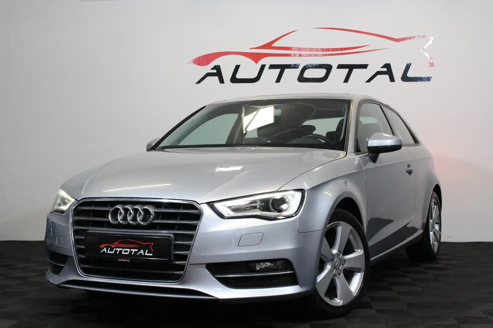 Audi A3 ambition*Navi*Xenon*Led*Drive Select*PDC* Silber - 1