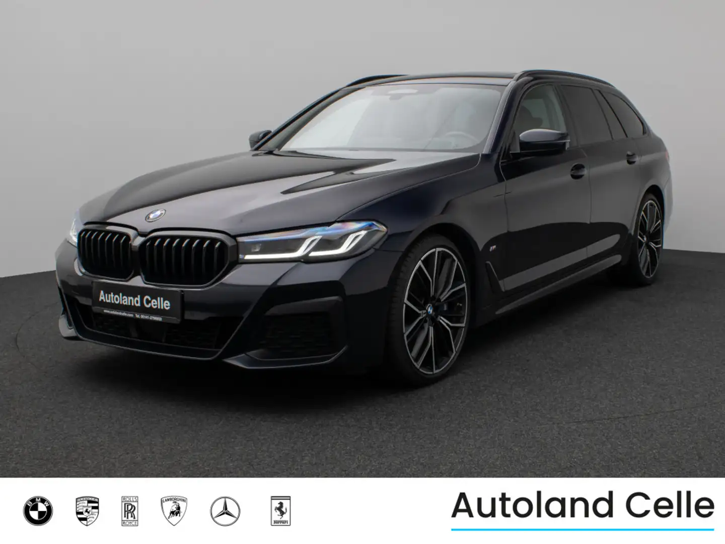 BMW 540 xD M Sport Panoram Kamera Laser HUD DAB H K Noir - 1