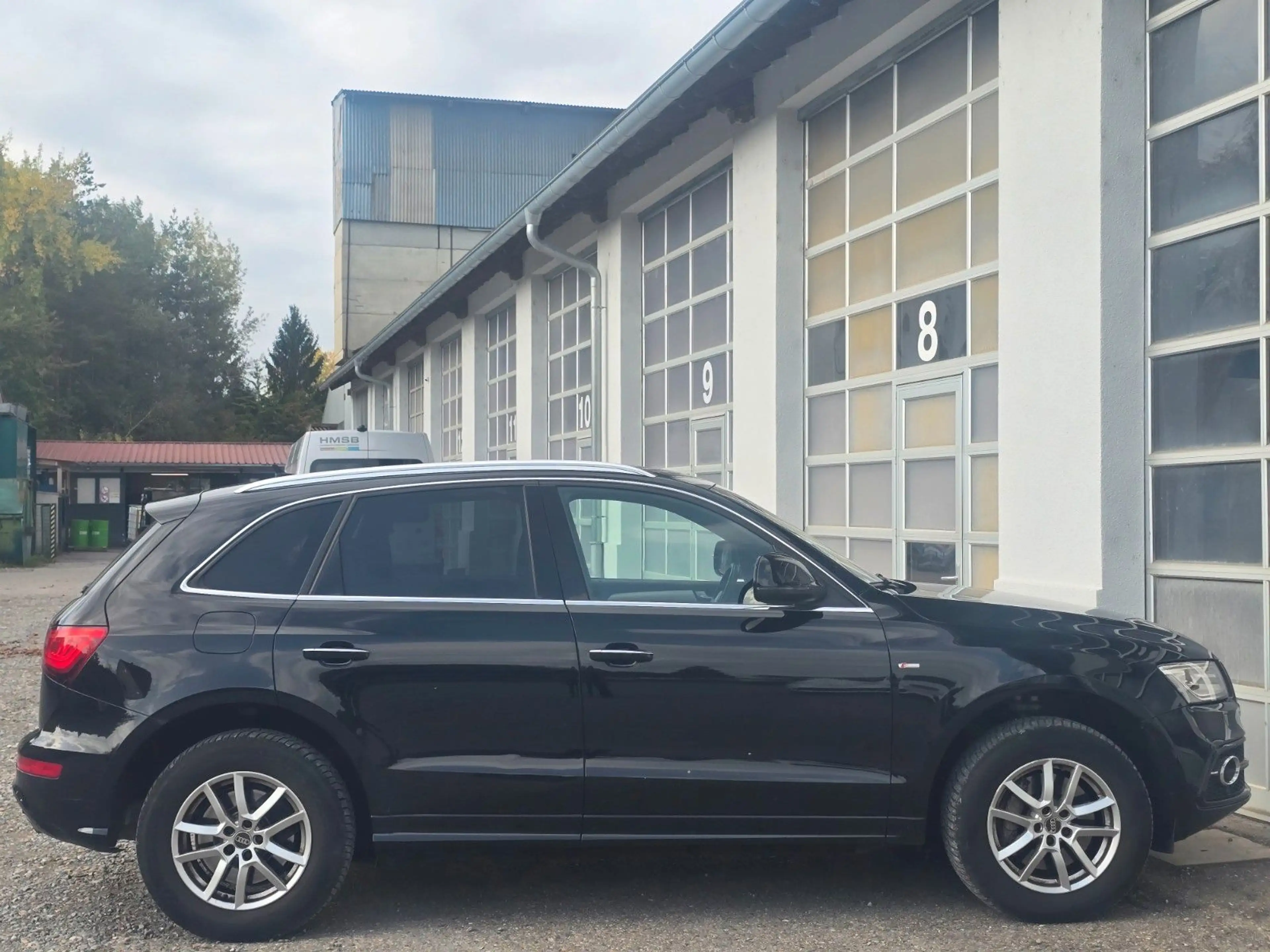 Audi Q5 3.0 TDI S-Line Sport/PLUS quattro*AUTO*AHK* — photo 5