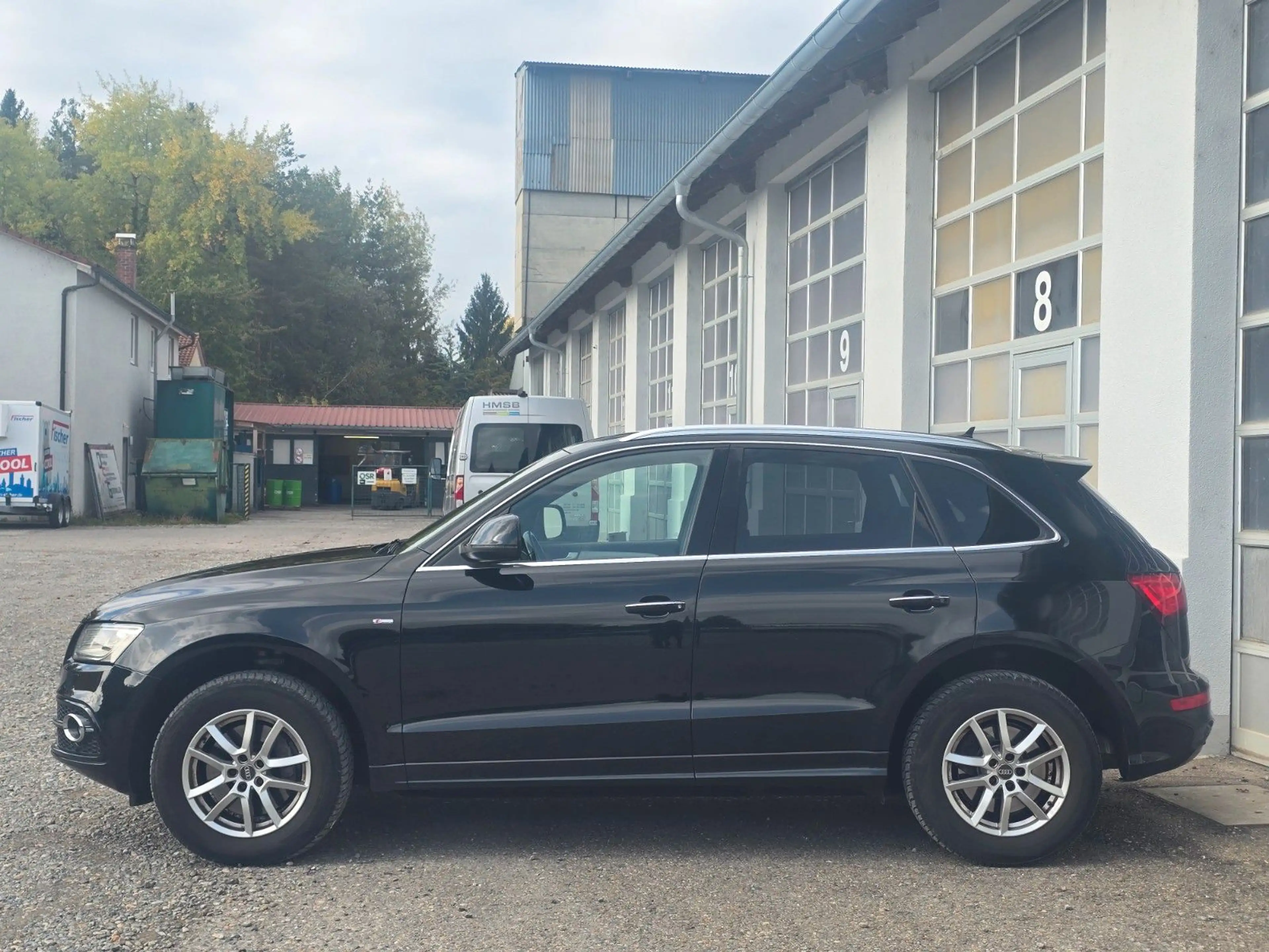Audi Q5 3.0 TDI S-Line Sport/PLUS quattro*AUTO*AHK* — photo 4