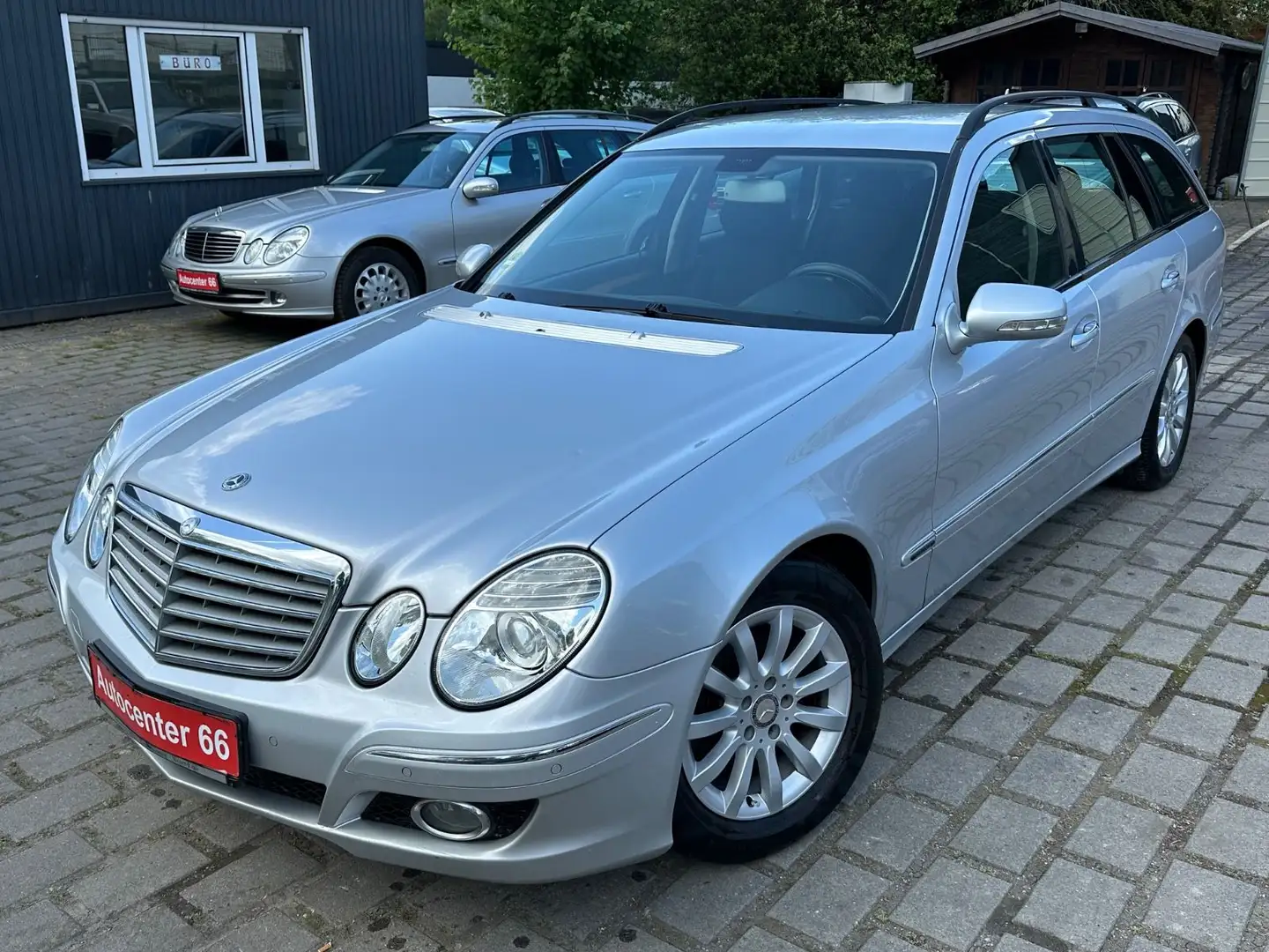 Mercedes-Benz E 220 T CDI Elegance*04/2026*AHK*PDC*SITZHZG Plateado - 1