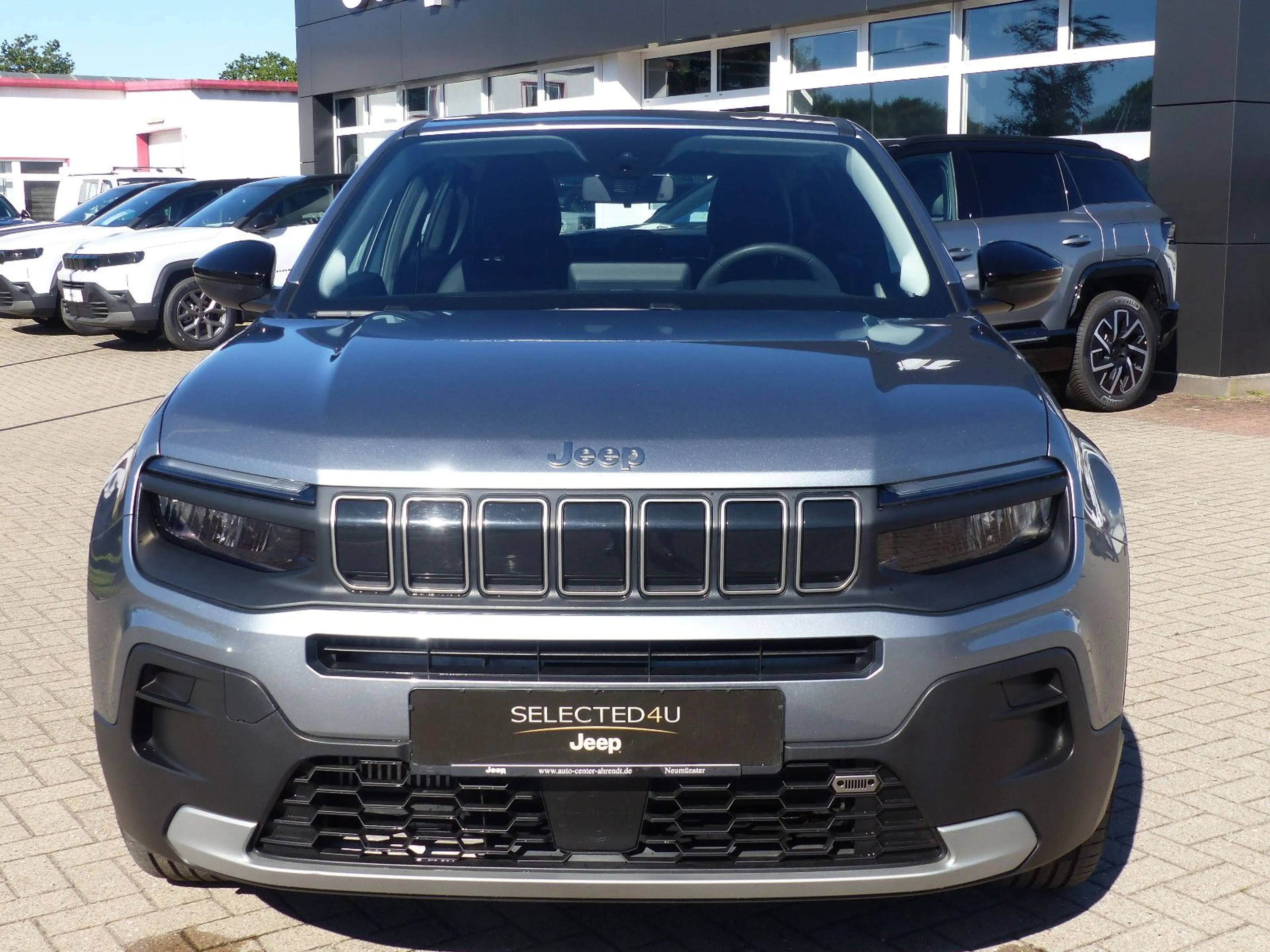 Jeep Avenger Altitude MHEV — photo 3