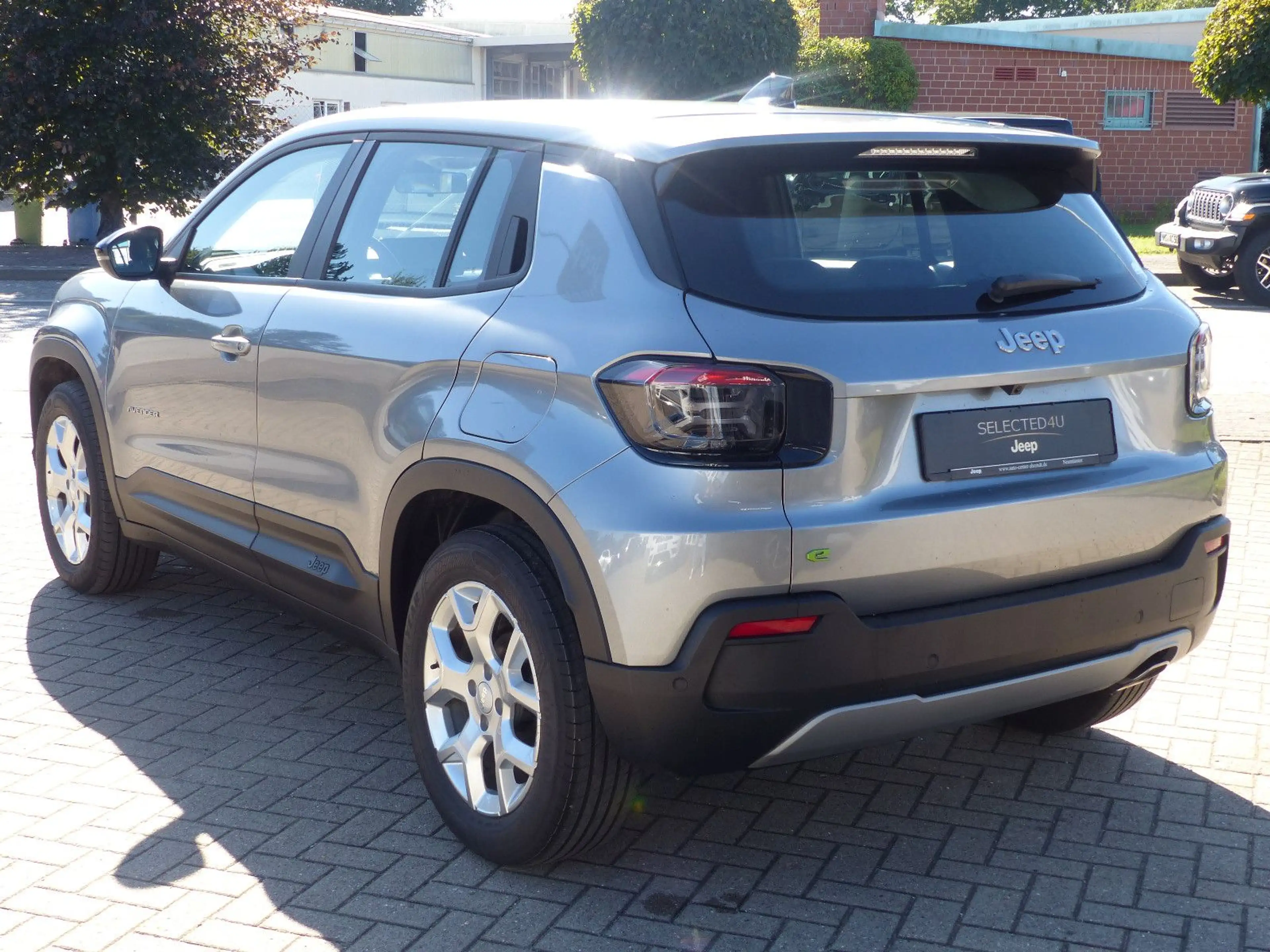 Jeep Avenger Altitude MHEV — photo 7