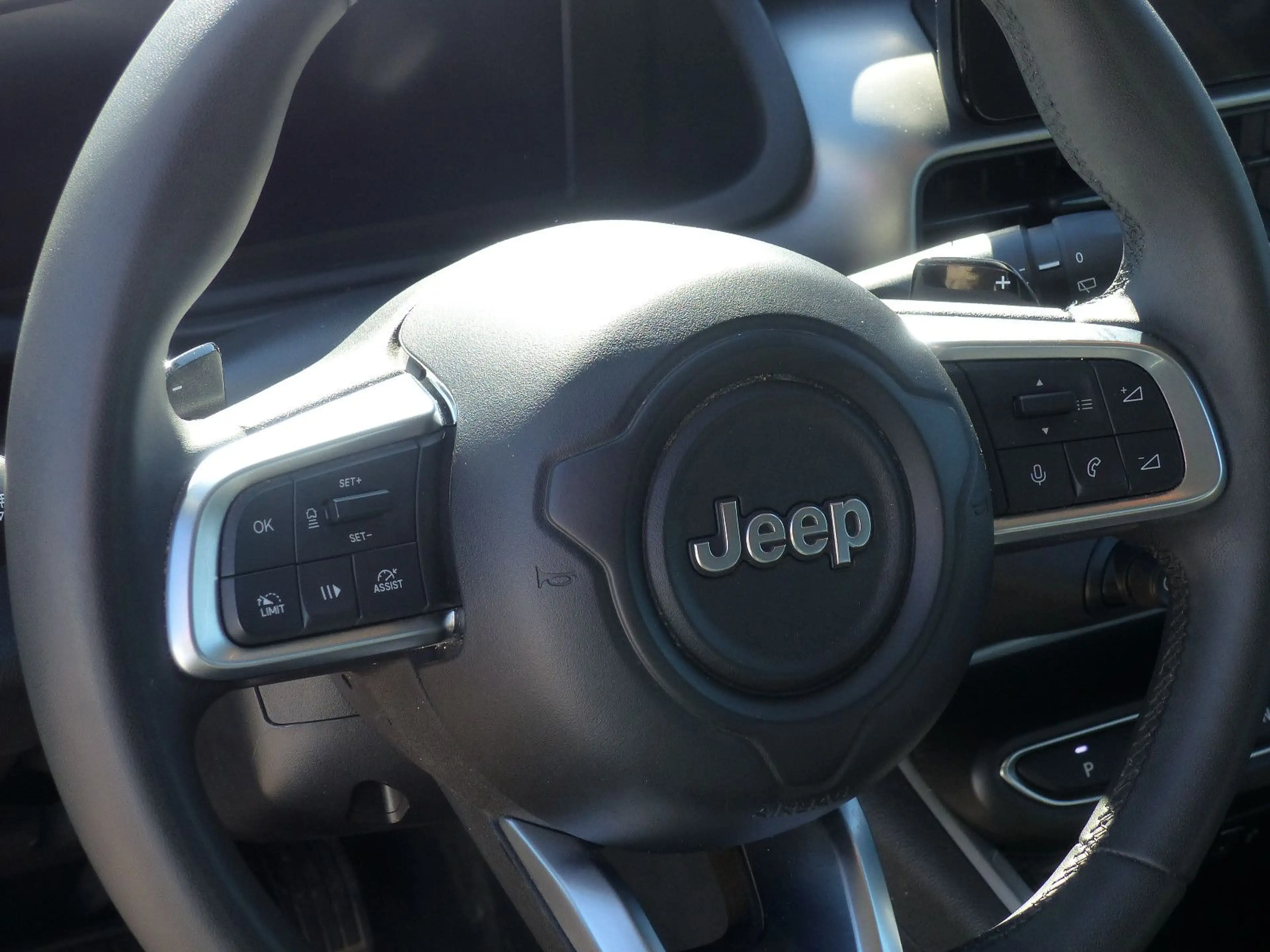 Jeep Avenger Altitude MHEV — photo 13