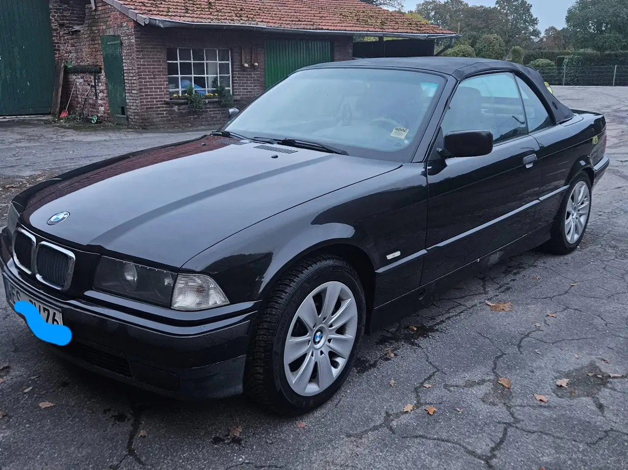 BMW 320 Ledersitze, Zentralveriegelung, verdunklung Innenspiegel, Sitzheizung, Klimaanlage abgeklemmt, ESP, Radio MP3, Freisprech, foto 2