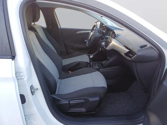 Opel Corsa view 13