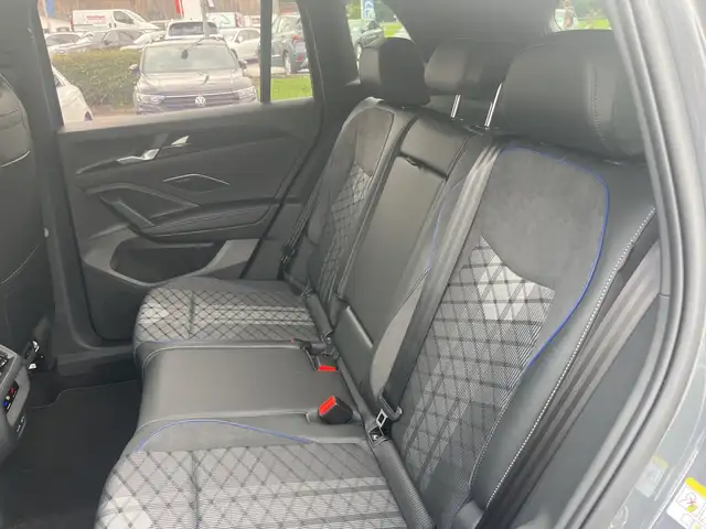 Volkswagen Tiguan Sport TDI 4MOTION DSG Ansicht 15