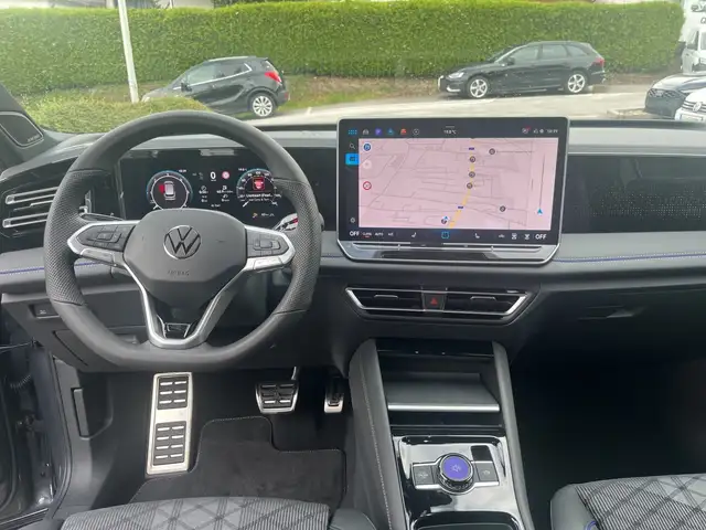 Volkswagen Tiguan Sport TDI 4MOTION DSG Ansicht 13