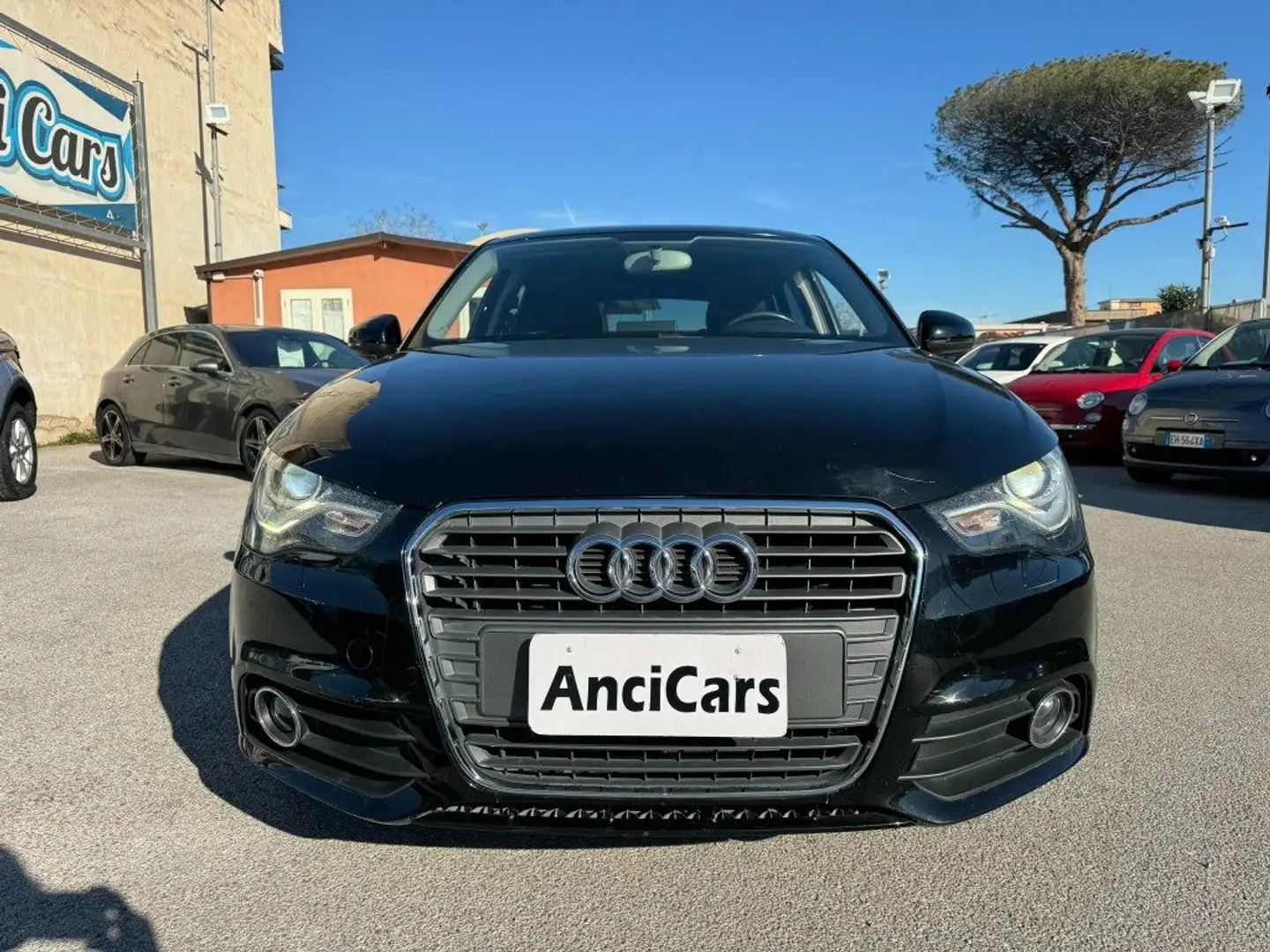 Audi A1 1.6 TDI Ambition Negro - 1