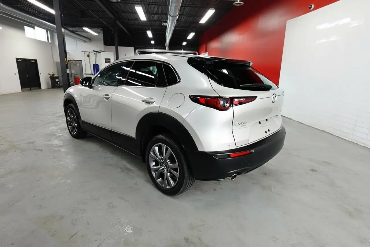 Mazda CX-30 снимка Mazda CX-30