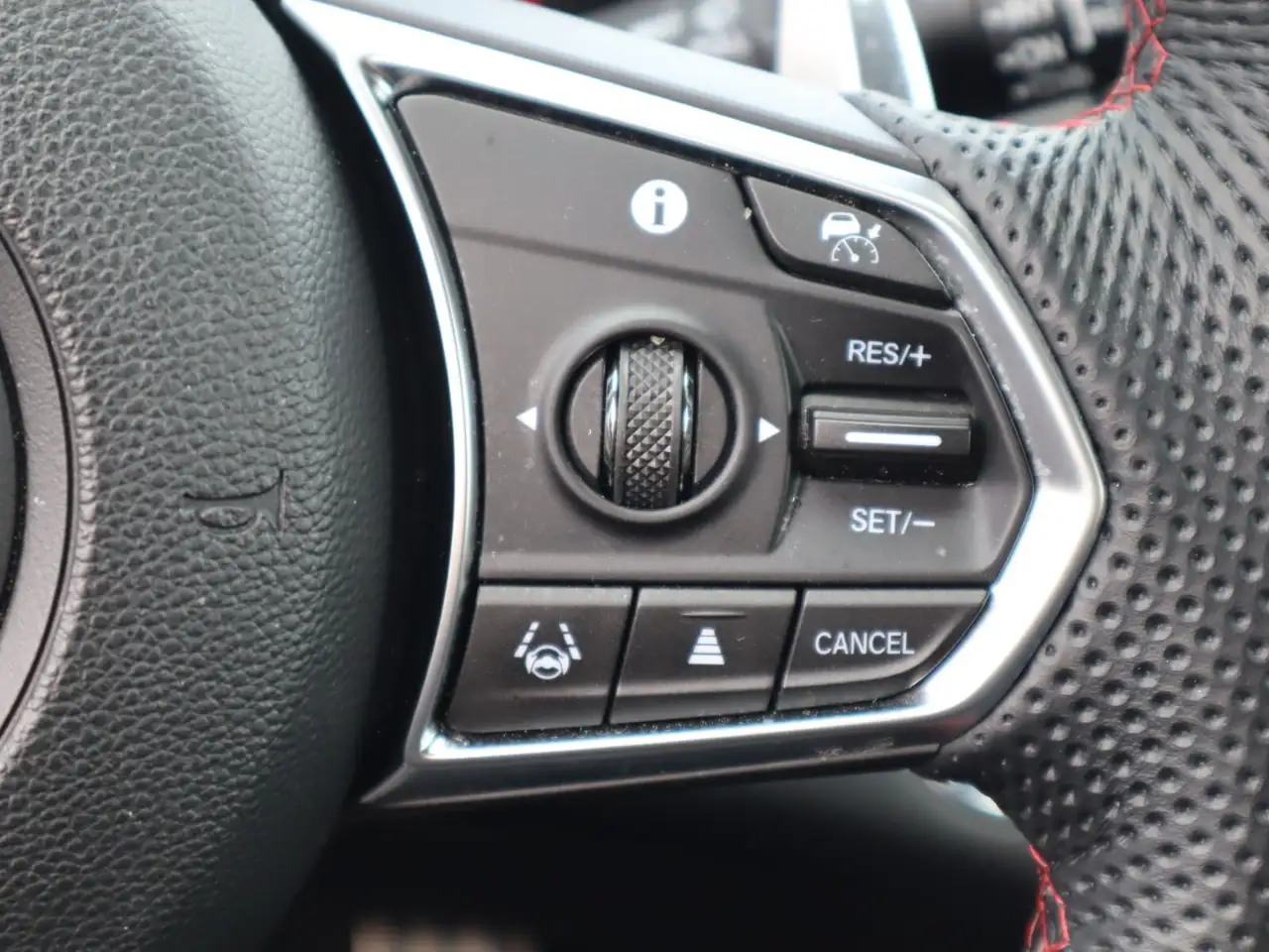 Acura RDX снимка Acura RDX