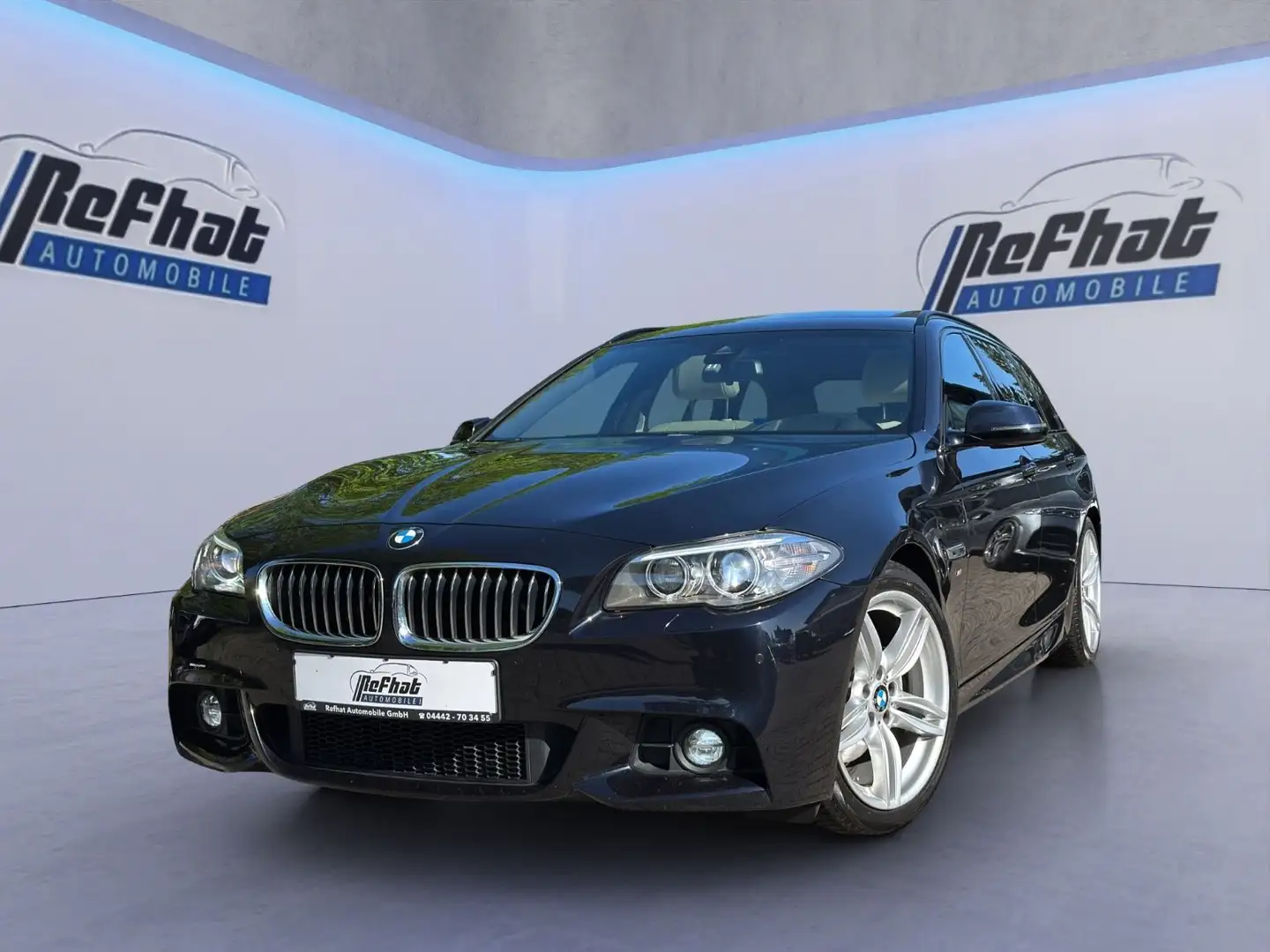 BMW 520 d Touring M-Paket*HUD*LED*PANO*NAVI*SHZ* Schwarz - 1