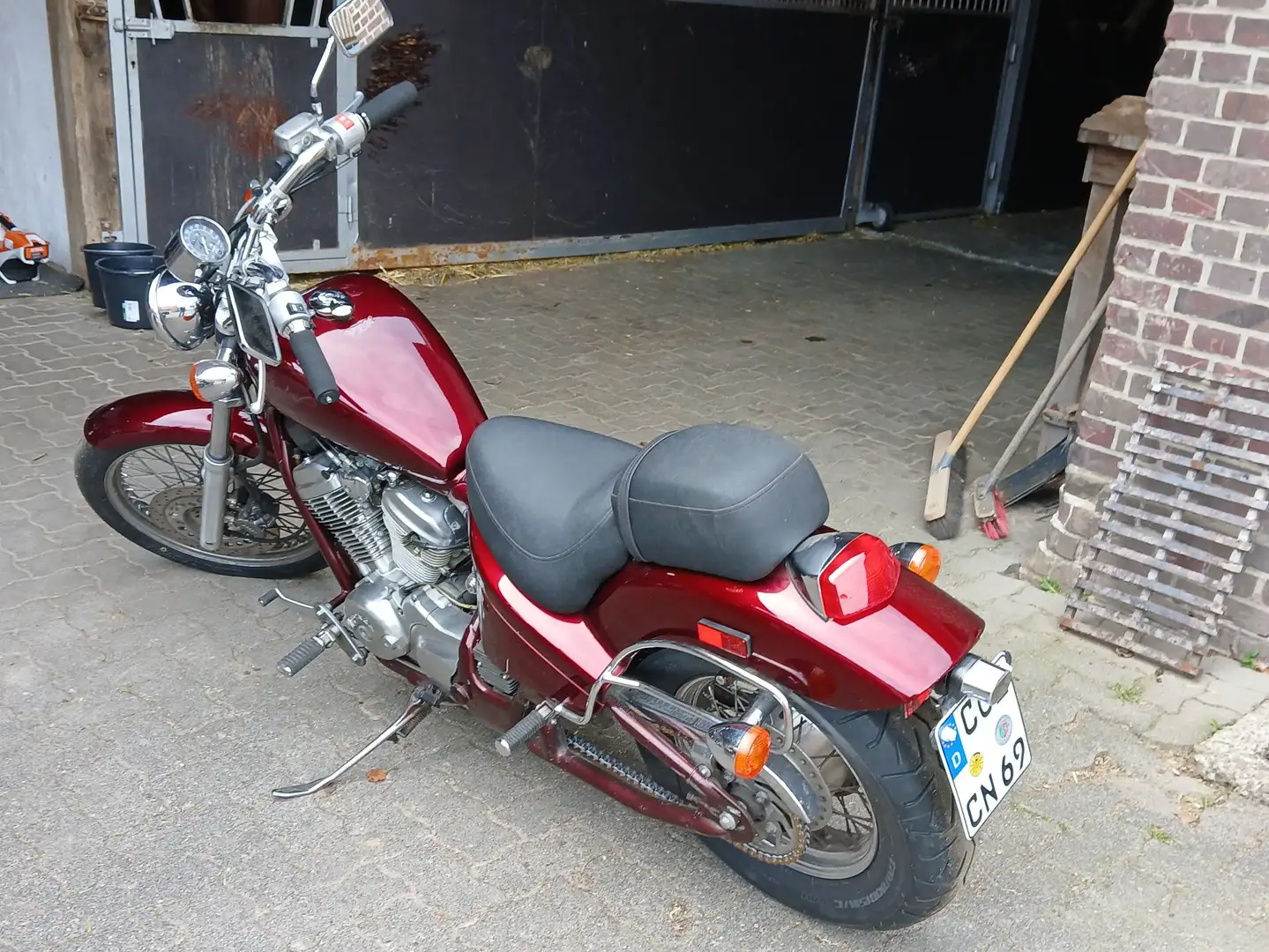 Honda Shadow 600 Roşu - 2