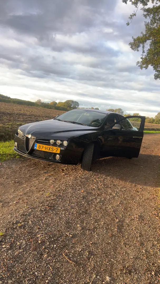 Alfa Romeo 159 2.2 JTS.        Cruise /  Carplay Zwart - 2