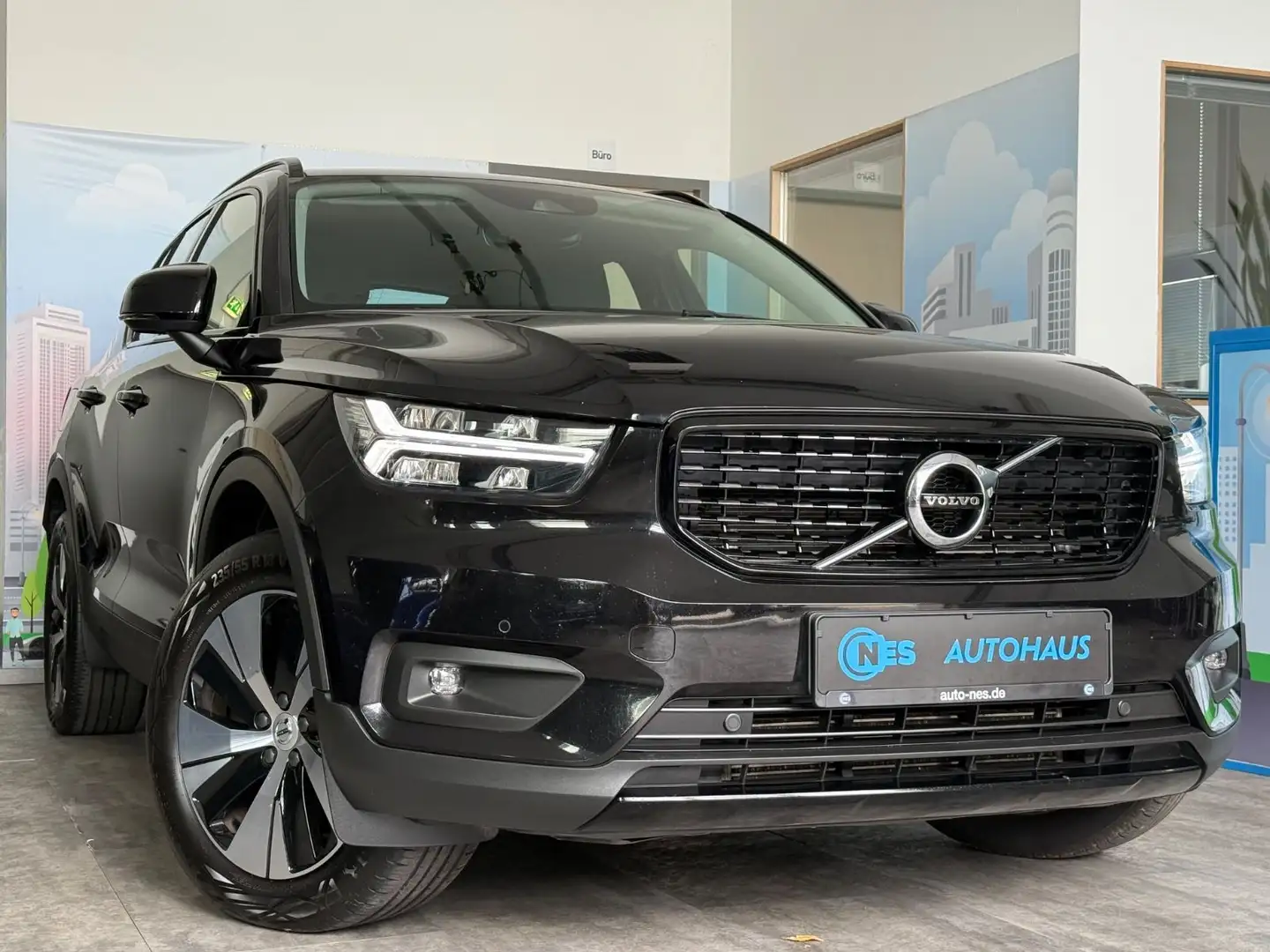 Volvo XC40 T5*ACC*R DESIGN*KAM*HARMAN*KEY*MEMORY*AHK Noir - 2