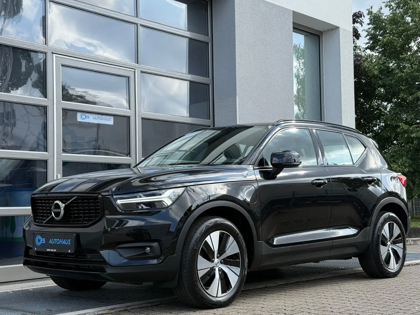 Volvo XC40 T5*ACC*R DESIGN*KAM*HARMAN*KEY*MEMORY*AHK Noir - 1