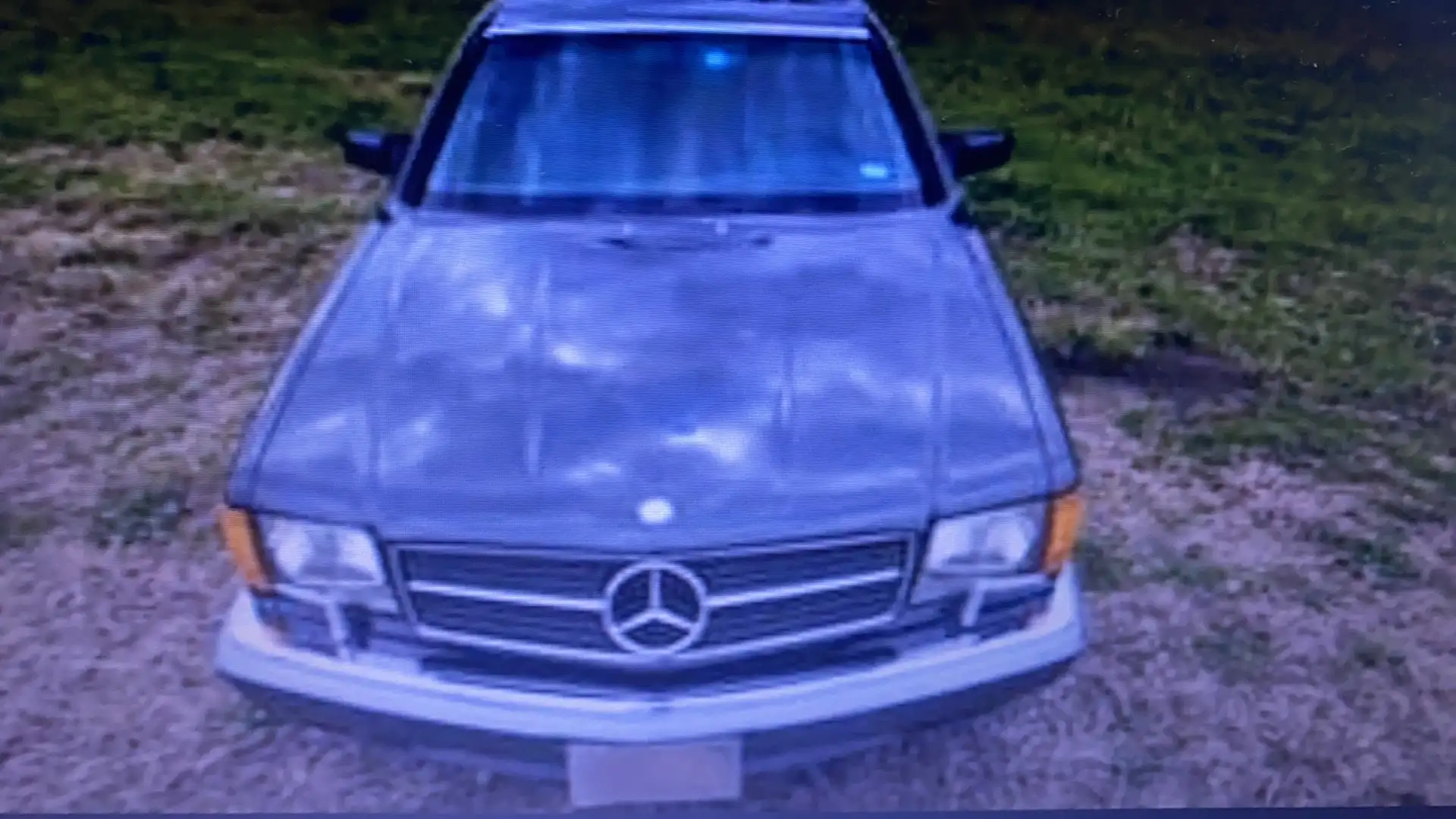 Mercedes-Benz 560 SEC - 1