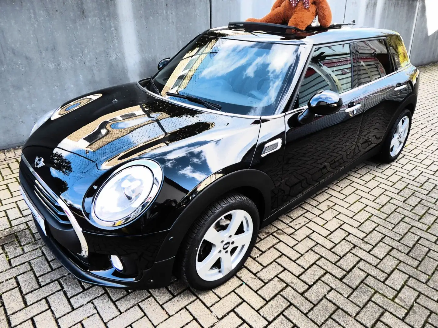MINI One Clubman 1.Hand Černá - 1