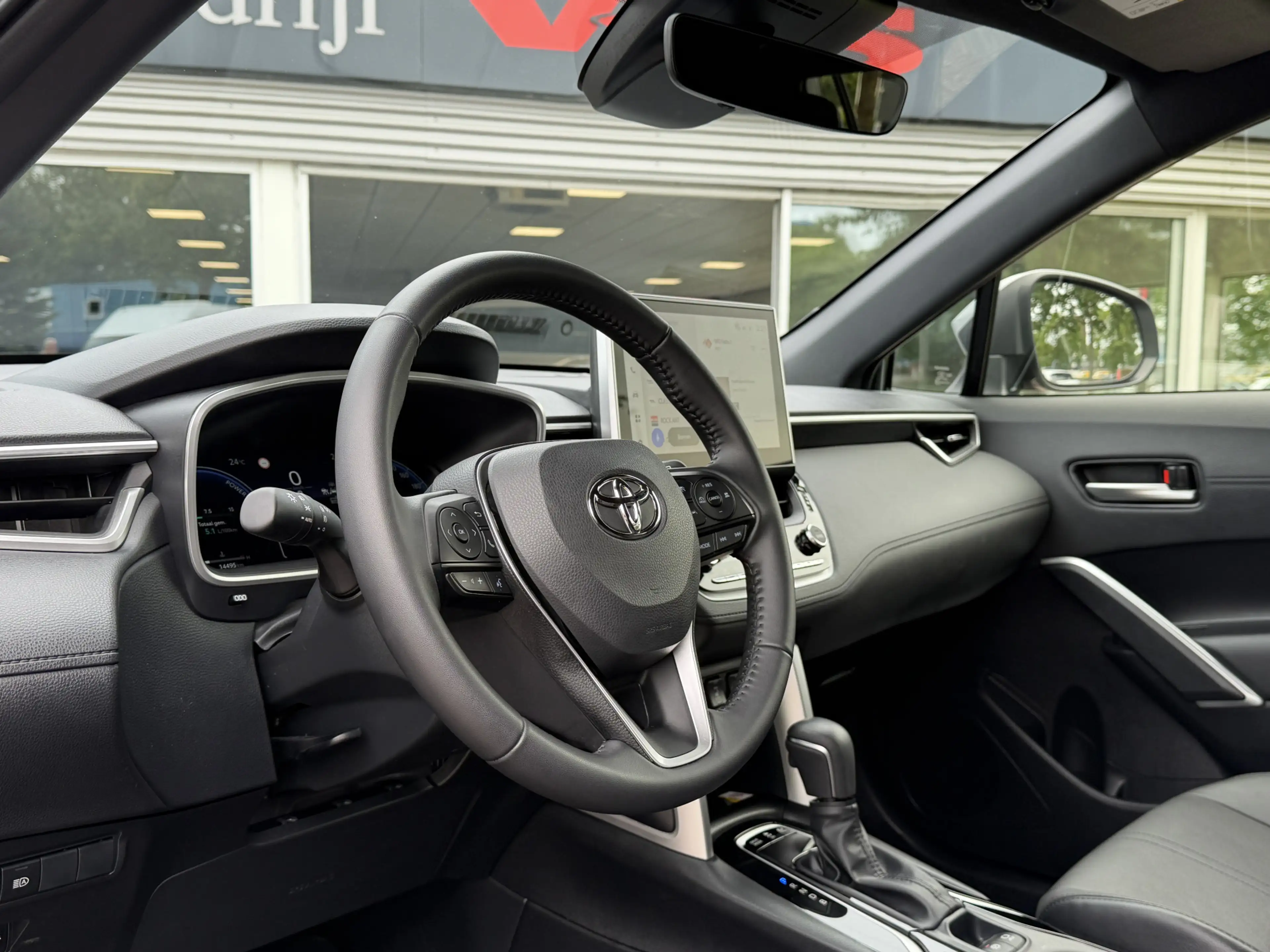 Toyota Corolla Cross Hybrid 200 Style | Trekhaak | ACC | Camera | Stoel — photo 2