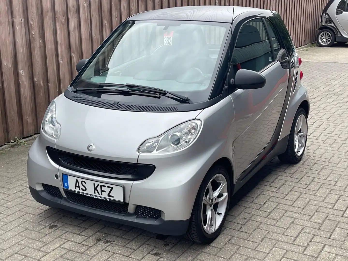 smart forTwo fortwo coupe Micro Hybrid Drive 45kW Argent - 1