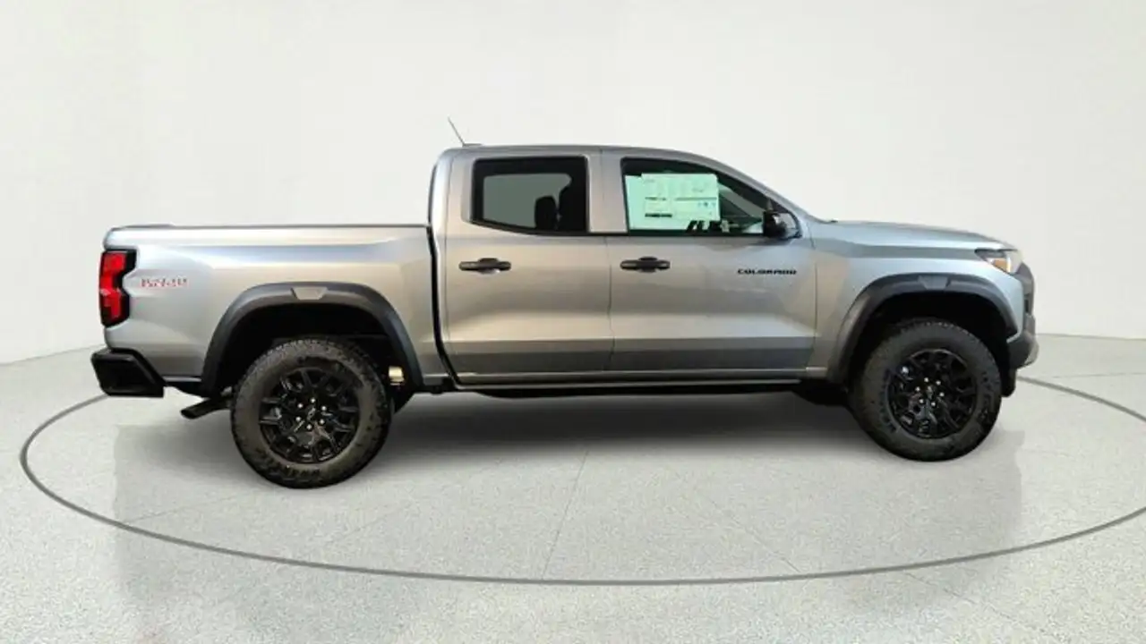 Chevrolet Colorado снимка Chevrolet Colorado
