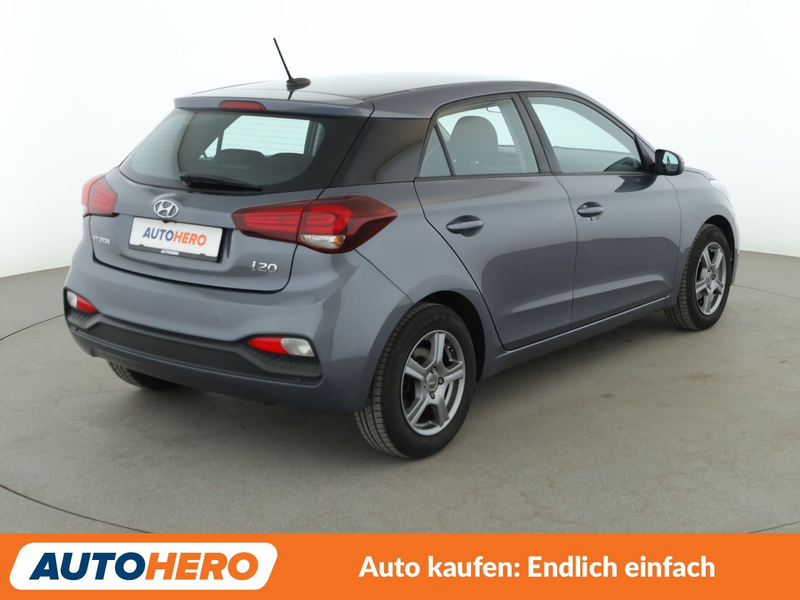 Hyundai i20 1.2 Classic*NAVI*TEMPO*CAM*PDC*SHZ* — photo 6