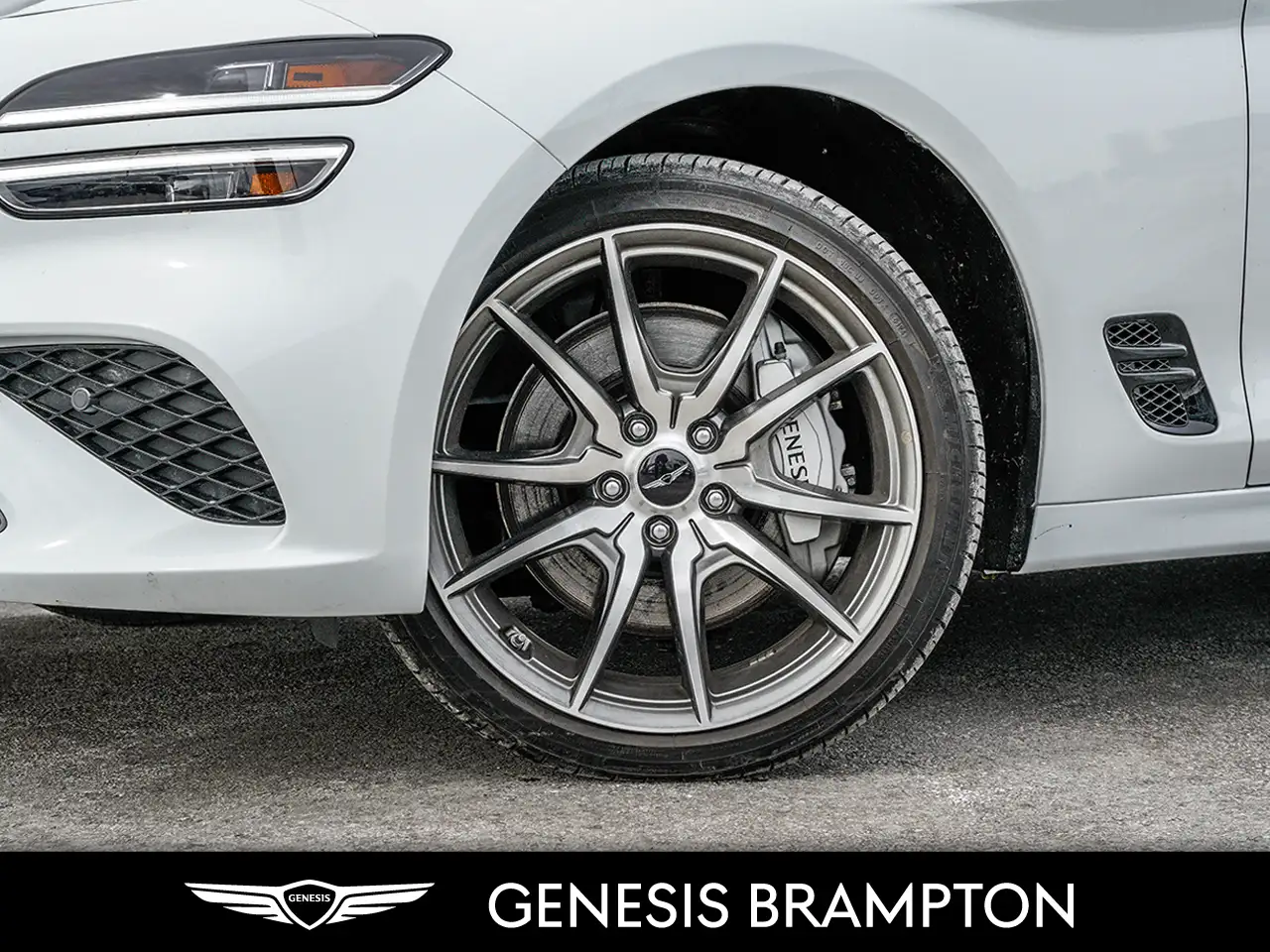 Genesis G70 photo Genesis G70