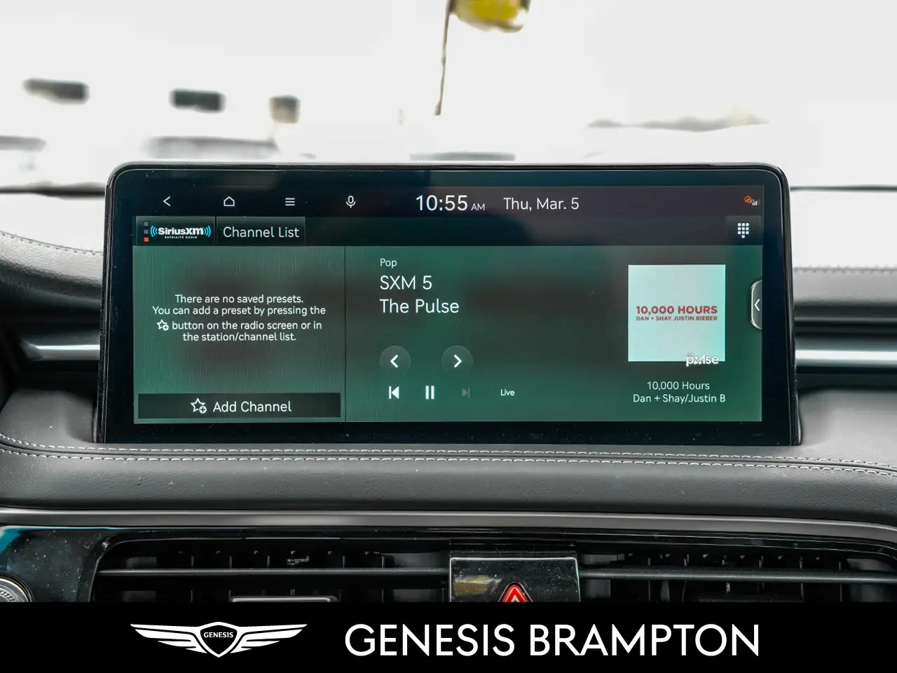 Genesis G70 photo Genesis G70