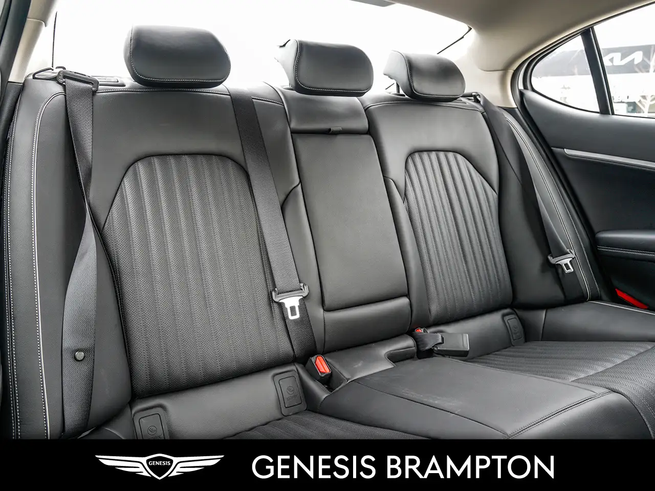 Genesis G70 photo Genesis G70