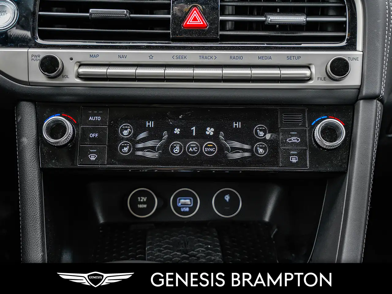 Genesis G70 photo Genesis G70
