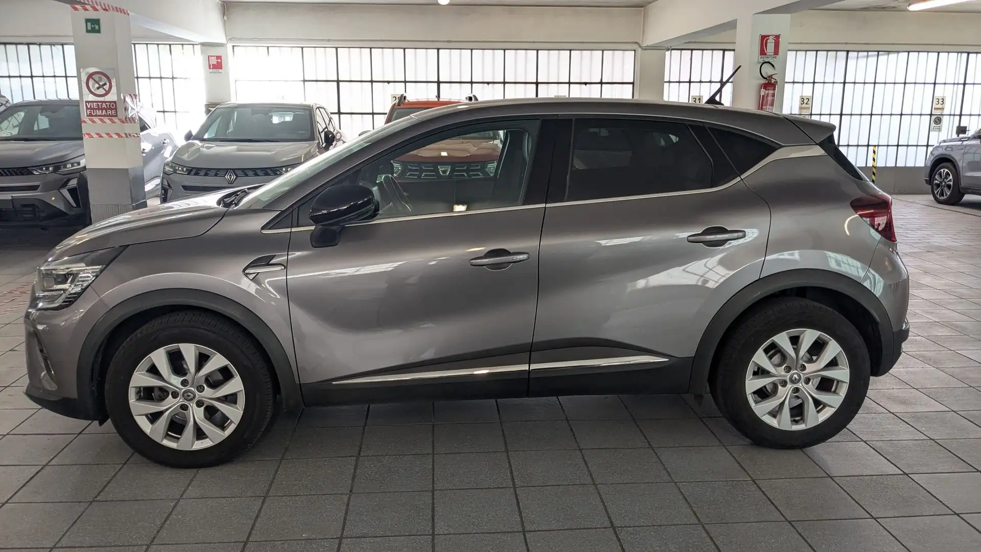 Renault Captur TCe 12V 100 CV GPL Intens - 2
