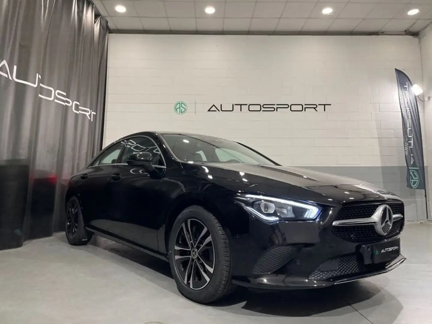 Mercedes-Benz CLA 180 CLA 180 Automatic Sport Nero - 1