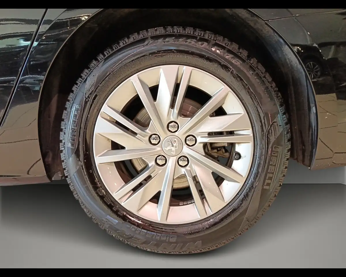 Peugeot 508 2ª serie - 508 BlueHDi 130 Stop&Start EAT8 SW Acti 21