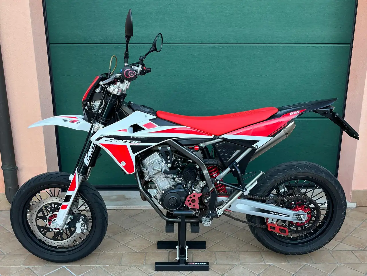 Fantic Strada 125