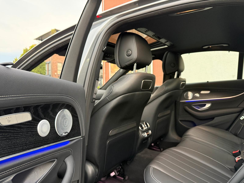 Mercedes-Benz E 450 Limousine 4Matic *AMG*Multibeam*Massage* — photo 12