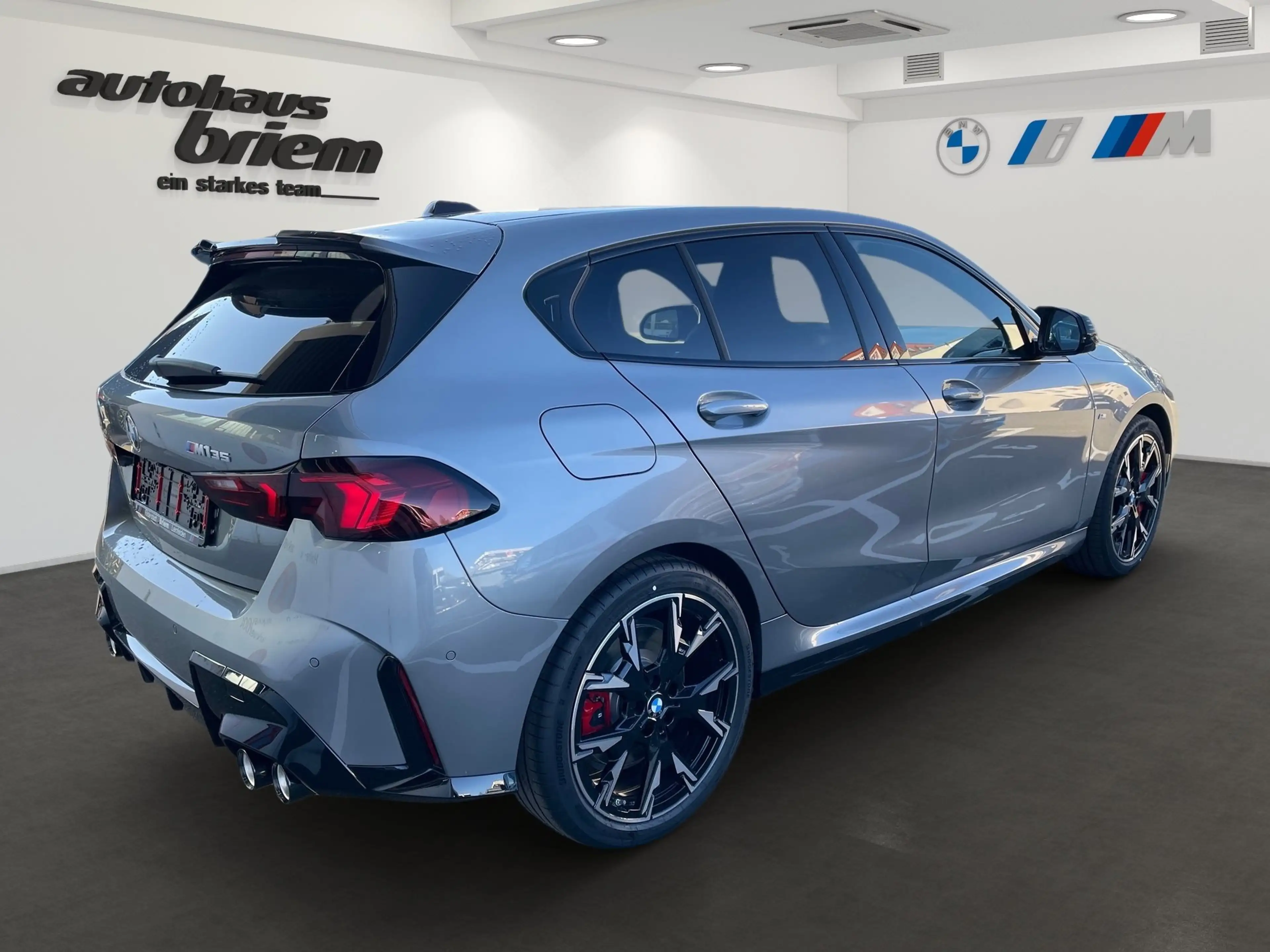 BMW 135 M135i xDrve Lmousne Sportpaket Head-Up HK HiFi — photo 3