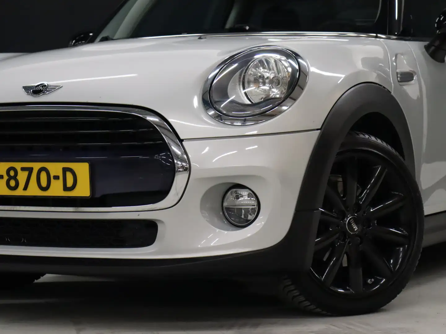 MINI Cooper Mini 1.5 Salt Business [PDC ACHTER, NAVIGATIE, BLU Wit - 2