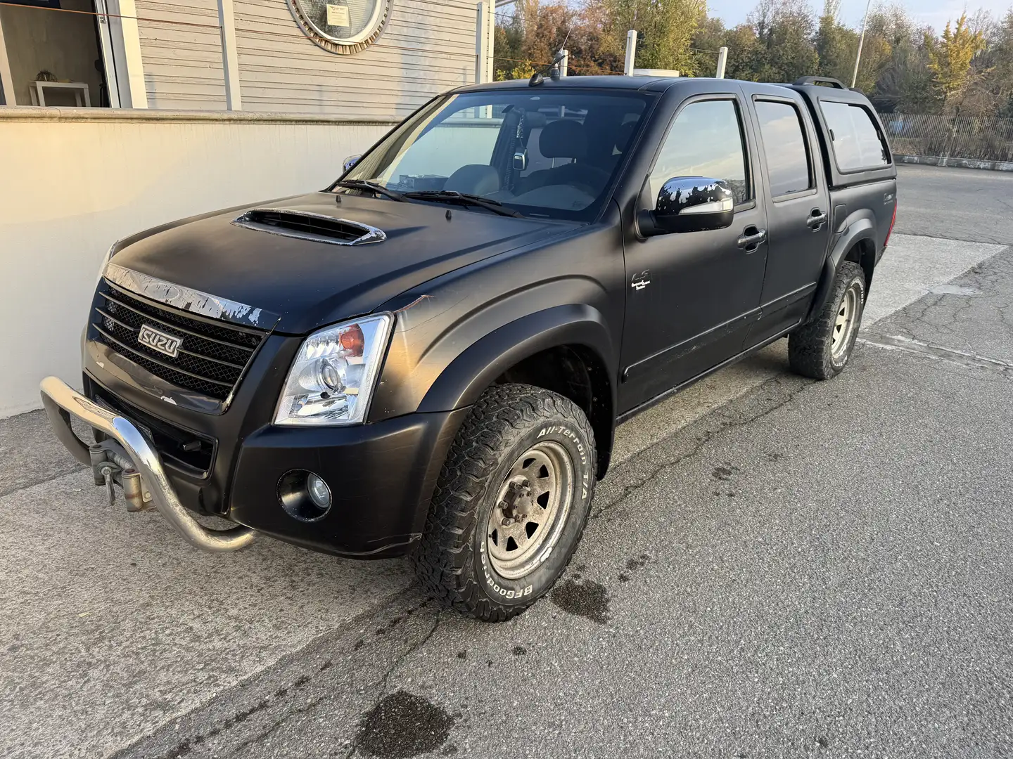 Isuzu D-Max 3.0 td crew LS 4x4 auto - 1