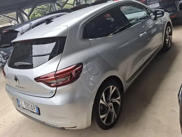 Renault Clio view 12