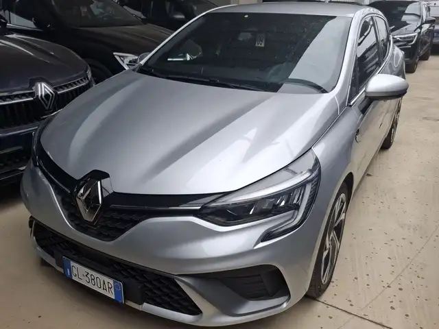 Renault Clio view 3