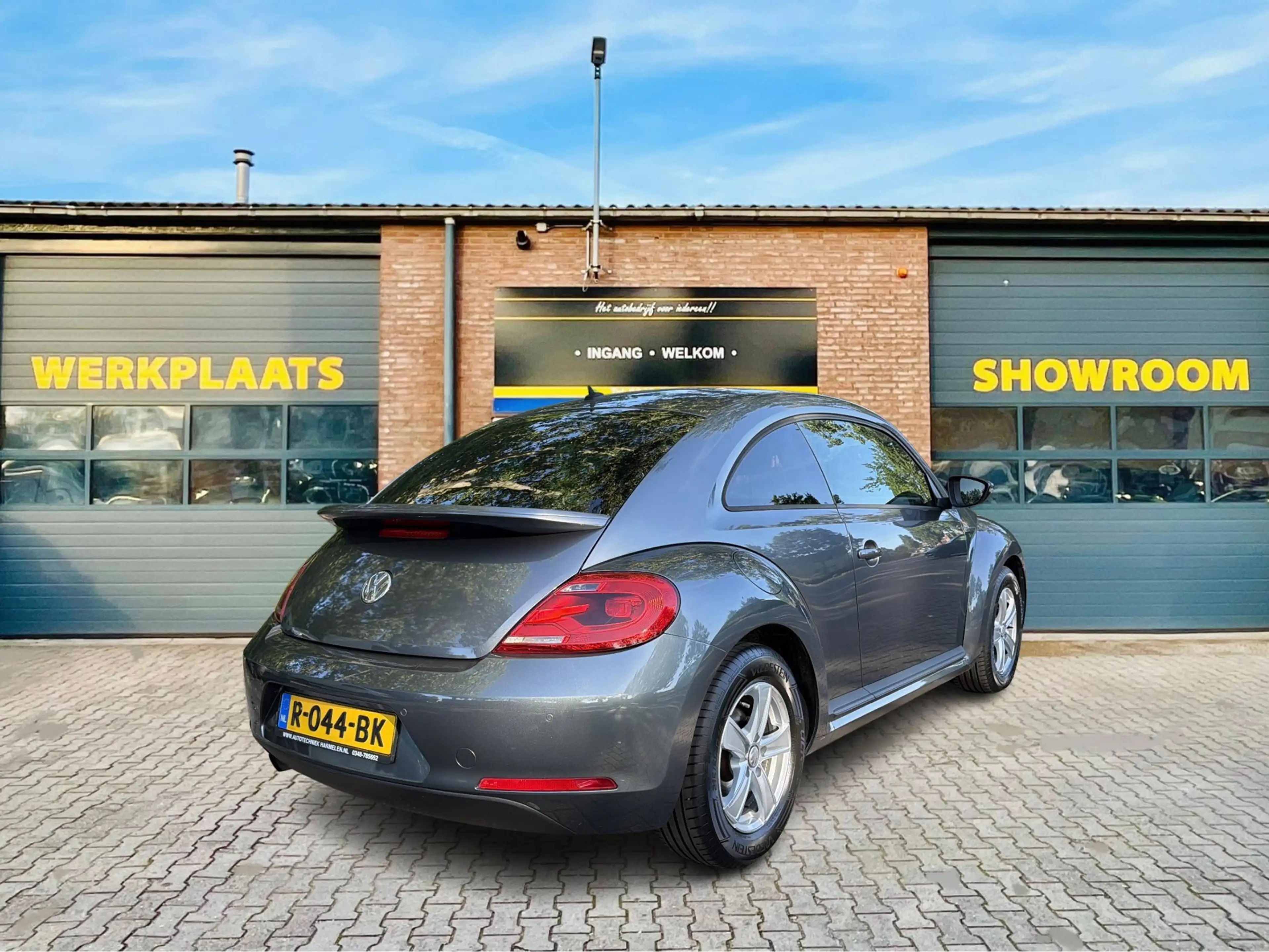 Volkswagen Beetle 1.2 TSI Design *Spoiler*6 Versn.* — photo 14