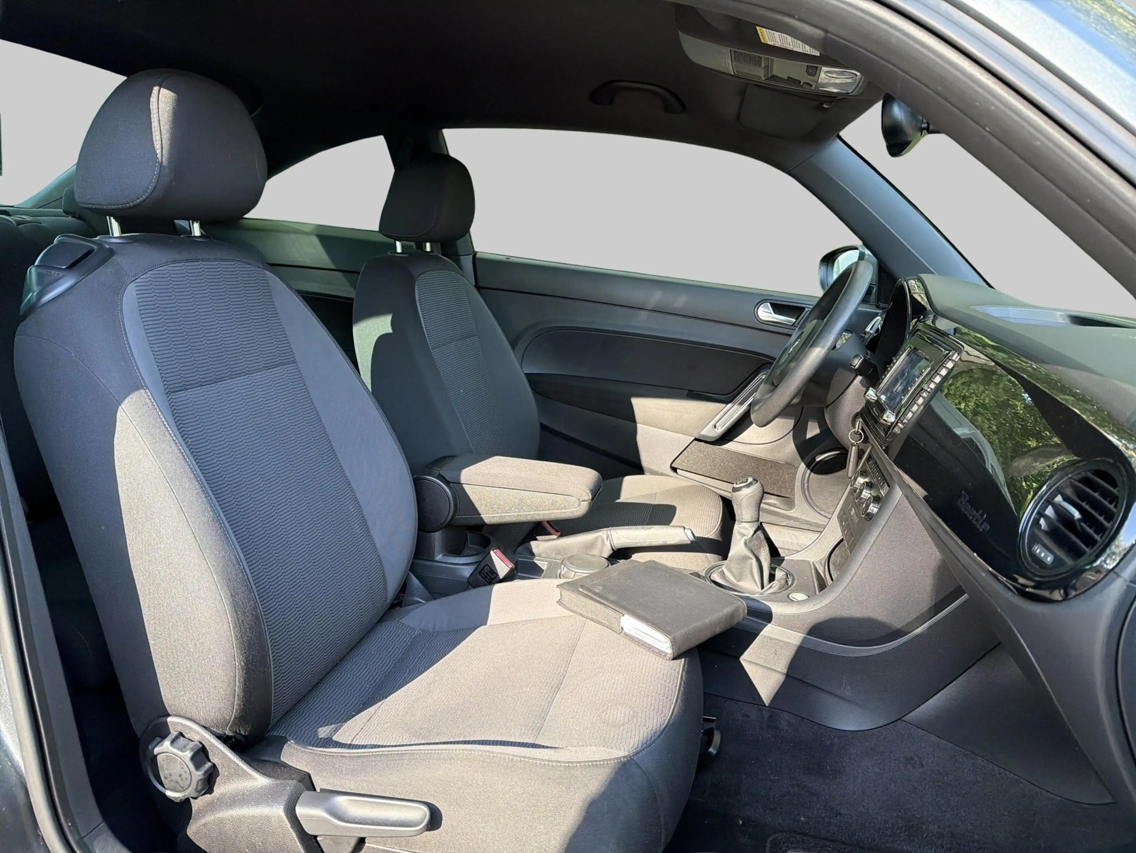 Volkswagen Beetle 1.2 TSI Design *Spoiler*6 Versn.* — photo 7