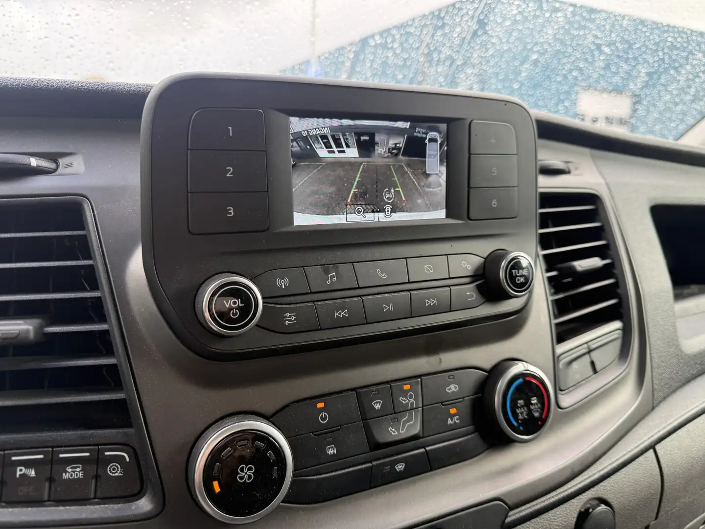 Ford Transit 310 2.0 TDCI L2H2 Trend Automaat l Camera Blanc - 2