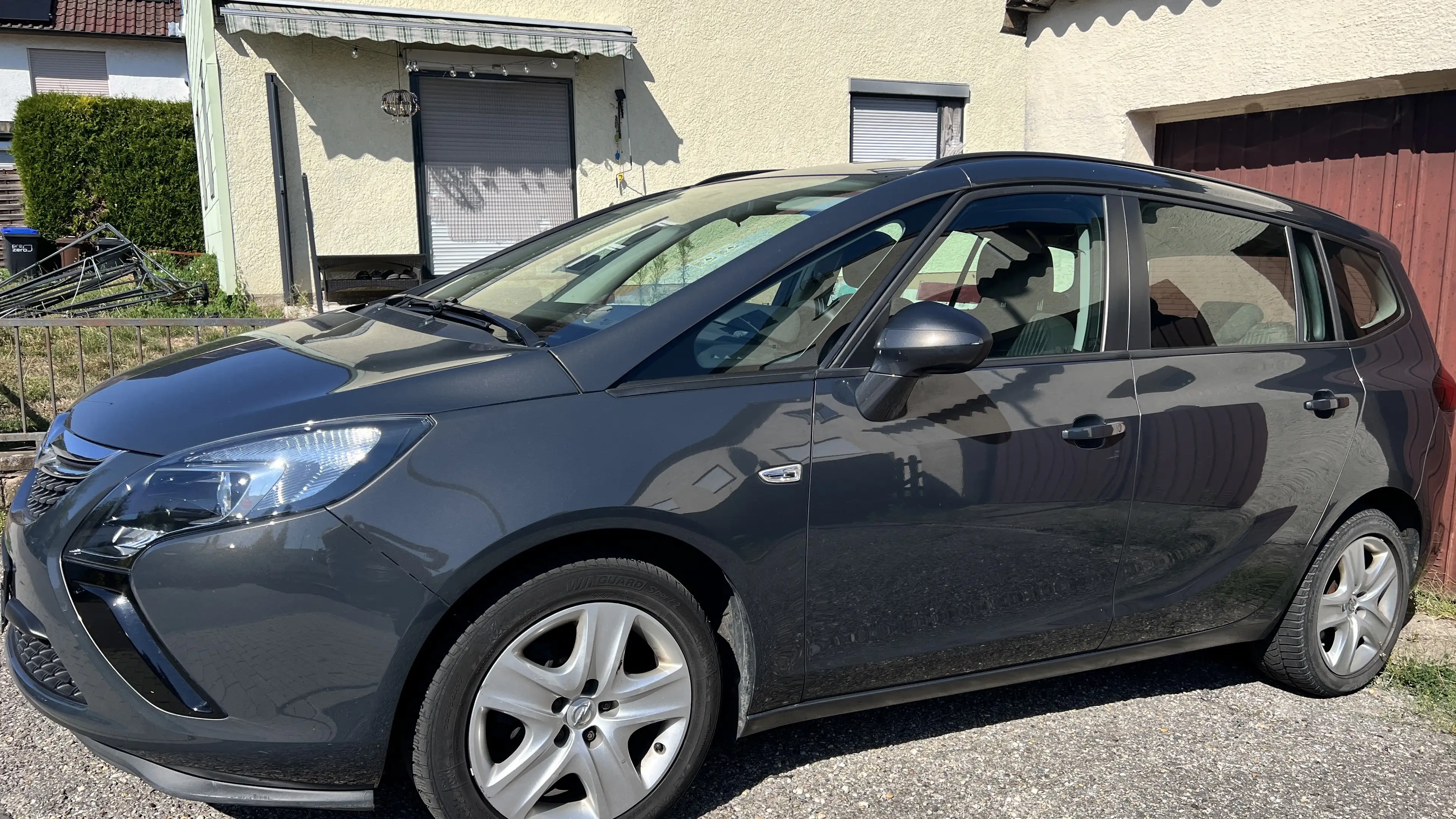 Opel Zafira Tourer Edition — photo 13